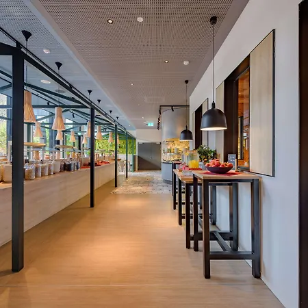 Mercure فندق 4*