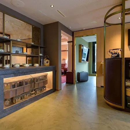 Готель Mercure 4*