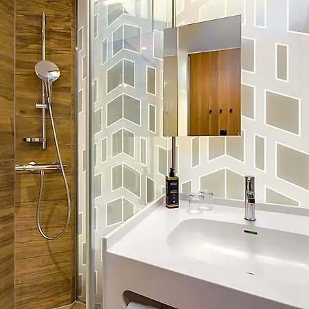 Mercure Hotel 4*